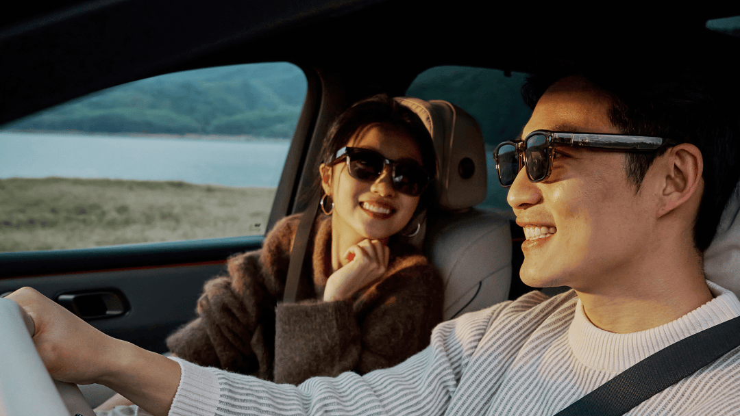 将液态玻璃缔造者跳槽Meta1699元起理想汽车发布AI眼镜AG真人地址豆包手机助手无法用微信？双方回应苹果再失设计大(图10)